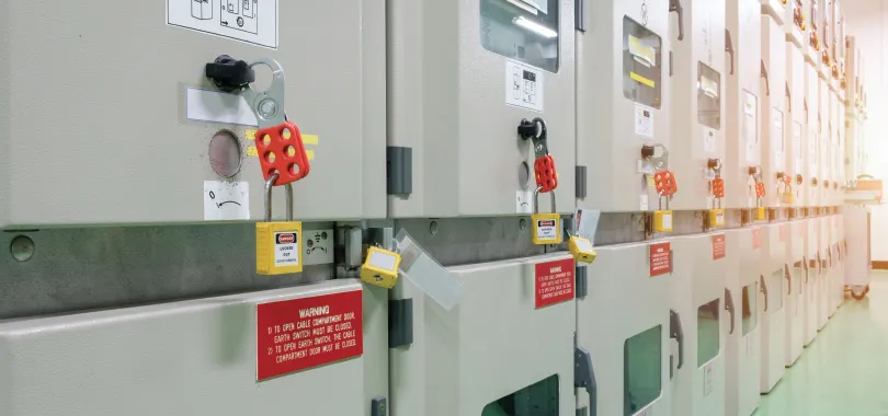 Cadenassage et contrôle des sources d’énergie : des mesures qui sauvent des vies!